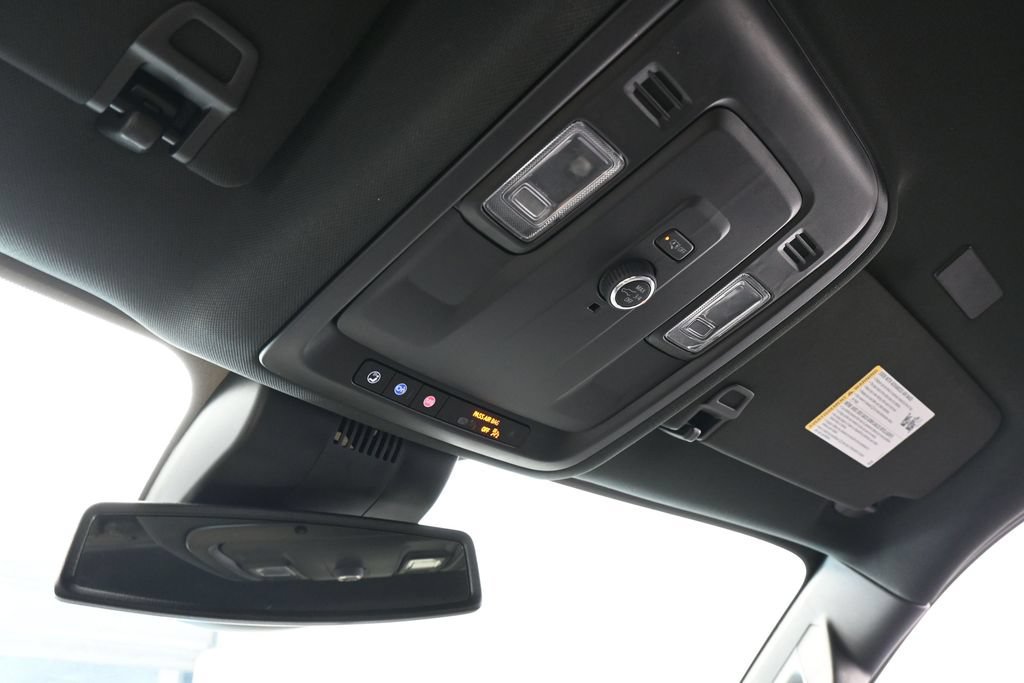 Used 2025 Chevrolet Tahoe Z71 AWD/4WD image 29