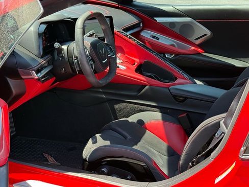 Used 2023 Chevrolet Corvette Stingray Premium Cpe w/ Z51 Performance Package RWD image 19