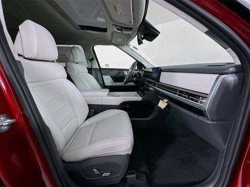 Used 2024 Hyundai Santa Fe Calligraphy image 31