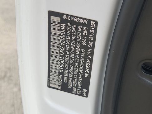 Used 2019 Porsche Panamera 4 image 27