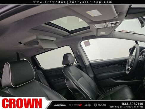 Used 2022 Honda Odyssey Elite image 12