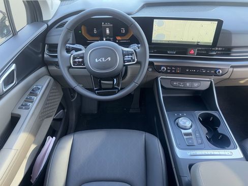 New 2026 Kia Carnival LXS FWD image 12