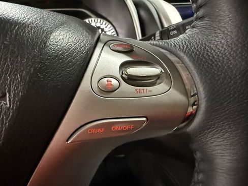 Used 2018 Nissan Murano SL image 12