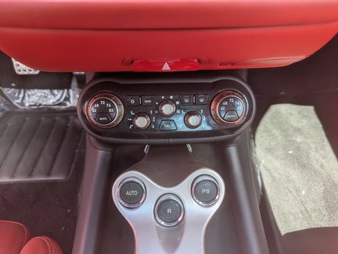 Used 2013 Ferrari California RWD image 26