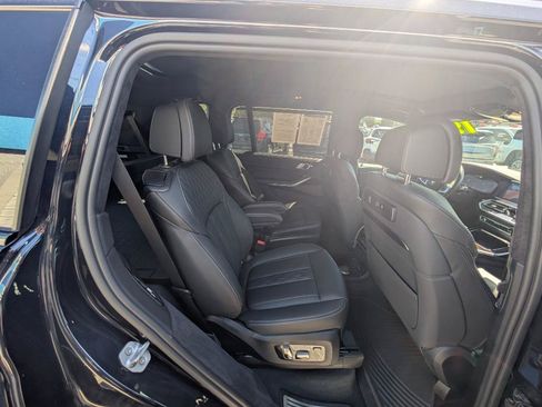 Used 2019 BMW X7 xDrive50i w/ M Sport Package AWD/4WD image 42