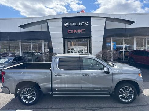 Used 2023 Chevrolet Silverado 1500 High Country image 3