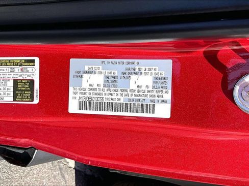 Certified 2022 MAZDA MX-30 Electric w/ Premium Plus Pkg FWD image 17
