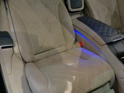 Used 2017 Mercedes-Benz Maybach S 550 4MATIC image 16
