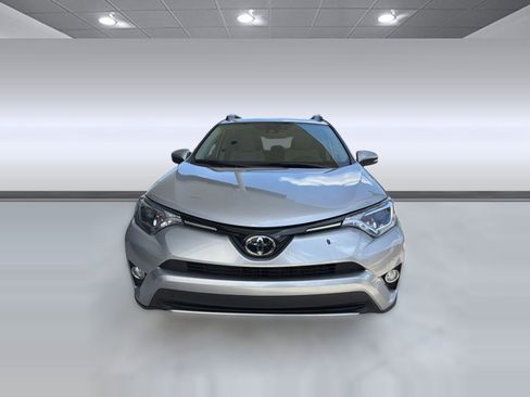 Used 2018 Toyota RAV4 XLE FWD image 6