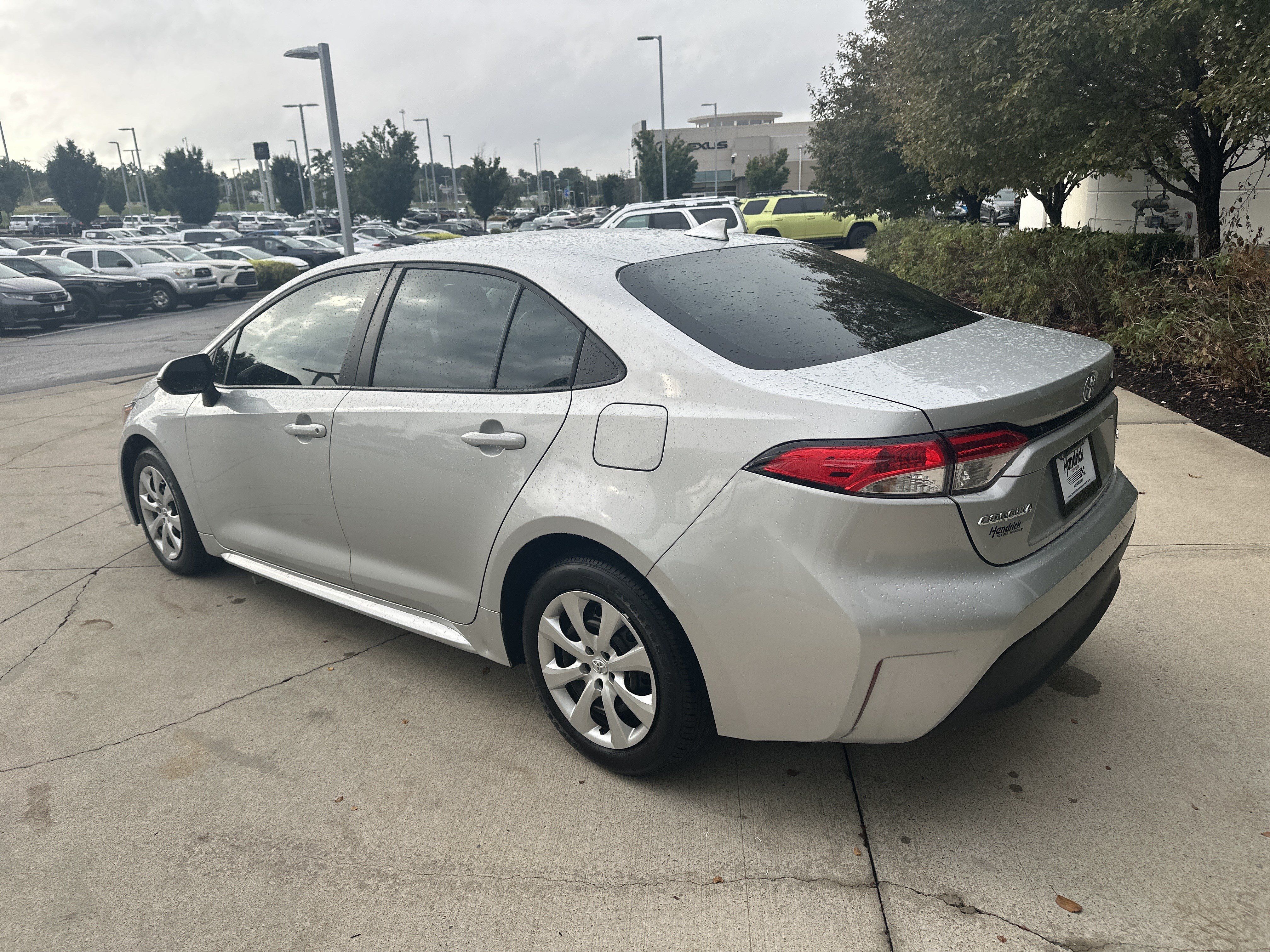 Used 2026 Toyota Corolla LE FWD image 7