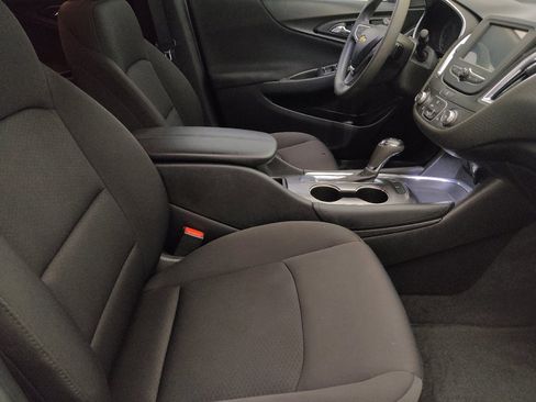 Used 2018 Chevrolet Malibu LT w/ LPO, Convenience Package 2 FWD image 21