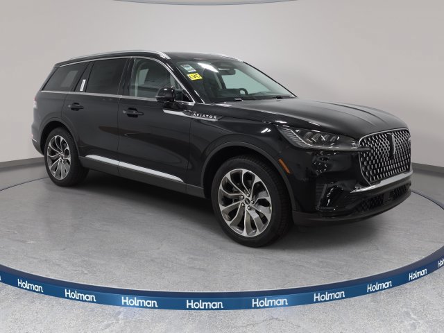 New 2027 Lincoln Aviator Reserve AWD/4WD image 3