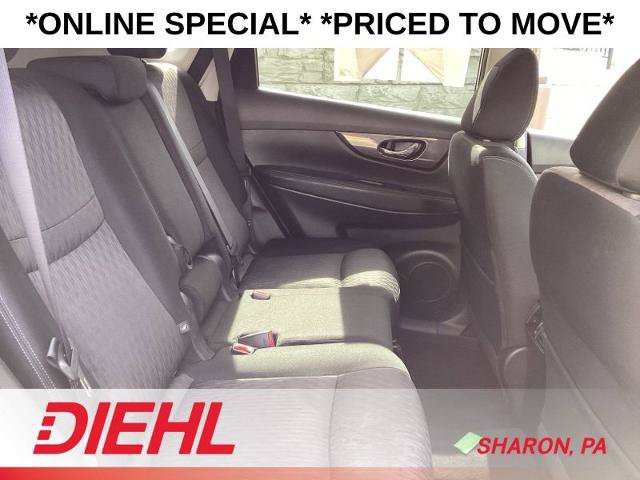Used 2019 Nissan Rogue SV w/ Premium Package FWD image 20