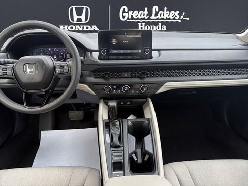 Certified 2025 Honda Accord LX image 11