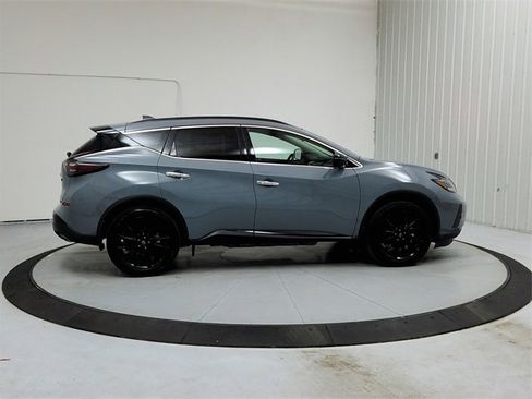 Used 2024 Nissan Murano SV w/ SV Midnight Edition Package image 8