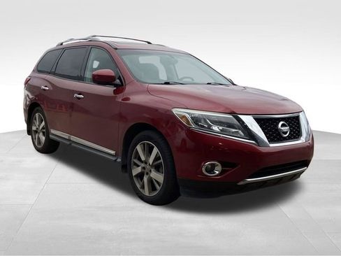 Used 2016 Nissan Pathfinder Platinum image 5