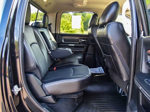 Used 2018 RAM 2500 Laramie w/ Snow Chief Group AWD/4WD image 11