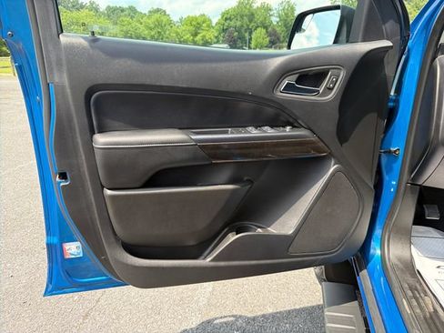 Used 2022 GMC Canyon Elevation w/ Elevation Premium Package AWD/4WD image 11