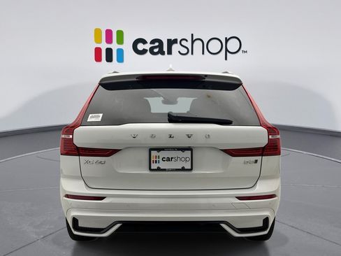 Used 2023 Volvo XC60 B5 Plus w/ Climate Package AWD/4WD image 4