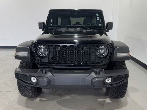 Used 2025 Jeep Wrangler Unlimited Sport AWD/4WD image 9
