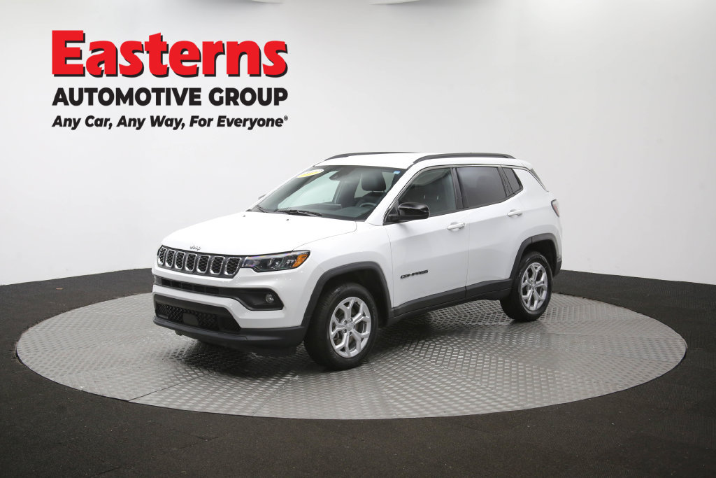 Used 2024 Jeep Compass Latitude AWD/4WD image 53