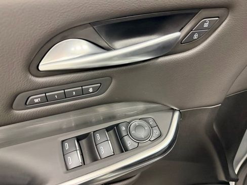 Certified 2025 Cadillac XT4 Premium Luxury image 24