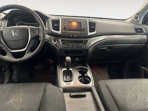 Used 2017 Honda Ridgeline Sport image 10