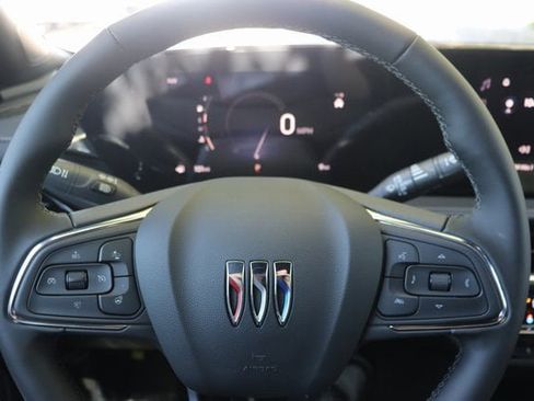 New 2025 Buick Envista Avenir image 20