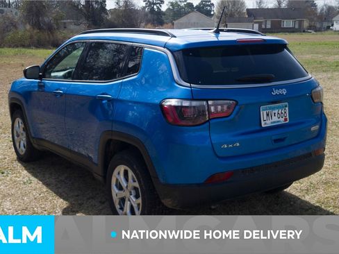 Used 2024 Jeep Compass Latitude image 4