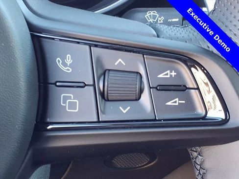 New 2025 Alfa Romeo Giulia w/ Driving Assist Package image 19