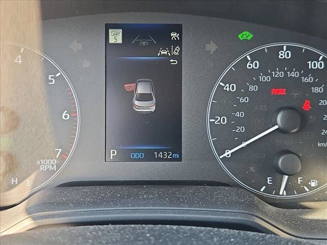 Used 2025 Toyota Corolla LE FWD image 10