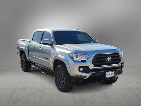 Certified 2023 Toyota Tacoma SR5 image 2