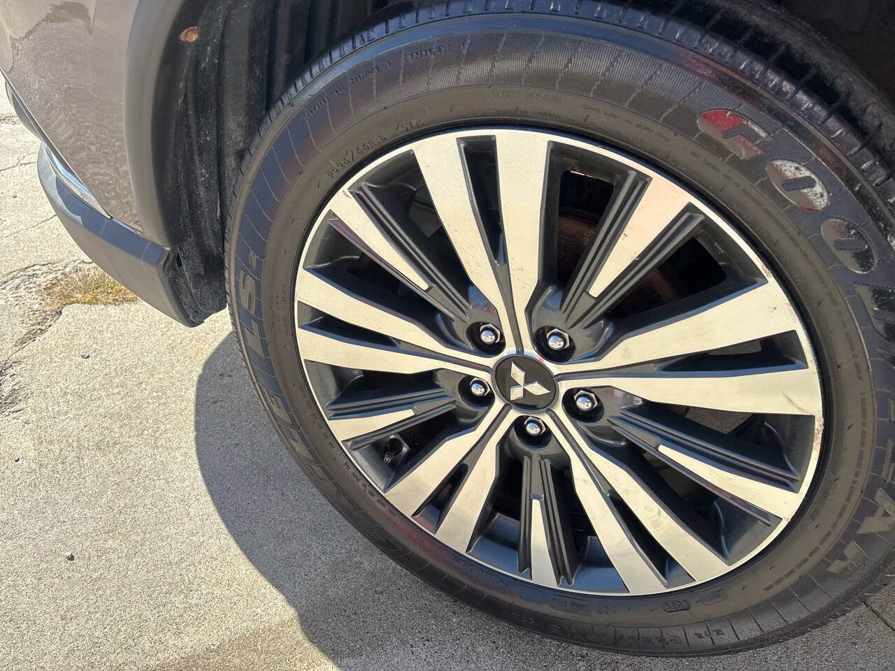 Used 2020 Mitsubishi Outlander SEL AWD/4WD image 15