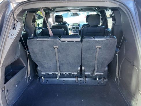 Used 2019 Dodge Grand Caravan SXT image 8