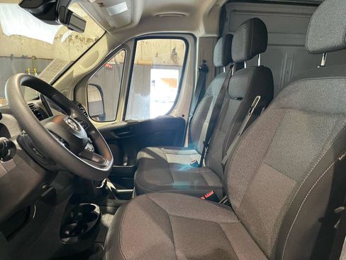 Used 2022 RAM ProMaster 2500 FWD image 10