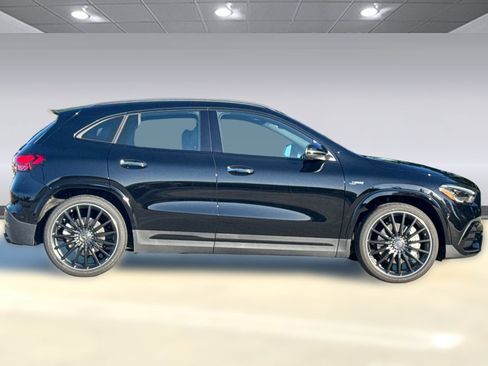 New 2026 Mercedes-Benz GLA 35 AMG 4MATIC image 8