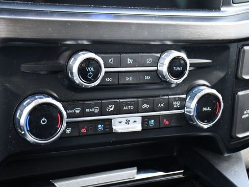 Used 2024 Ford F350 Lariat image 28