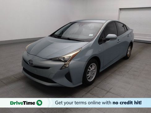 Used 2017 Toyota Prius Three FWD image 1
