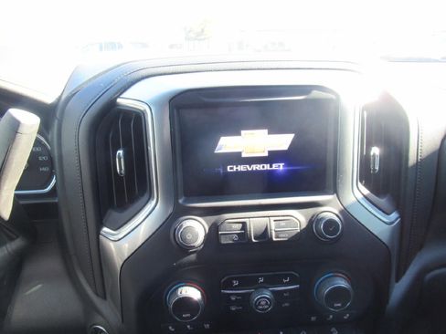 Used 2020 Chevrolet Silverado 1500 LTZ w/ LTZ Premium Package AWD/4WD image 14