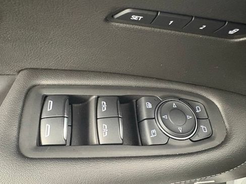 Used 2024 Cadillac XT6 Premium Luxury AWD/4WD image 16