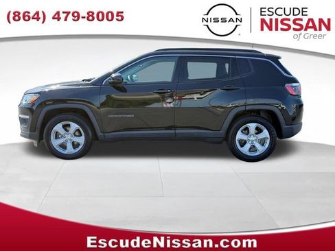 Used 2019 Jeep Compass Latitude FWD image 6