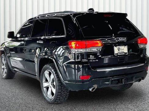 Used 2016 Jeep Grand Cherokee Overland AWD/4WD image 4