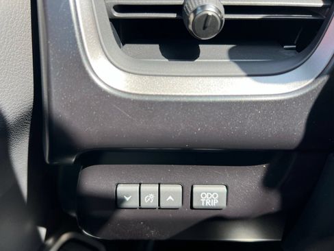 Used 2025 Lexus UX 300h FWD w/ Accessory Package (Z2) image 38