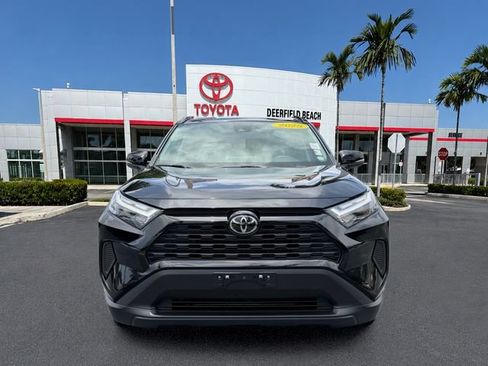Used 2025 Toyota RAV4 XLE FWD image 2
