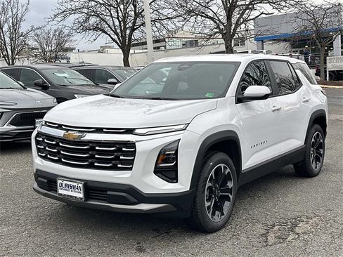 New 2026 Chevrolet Equinox LT w/ Convenience Package II image 5