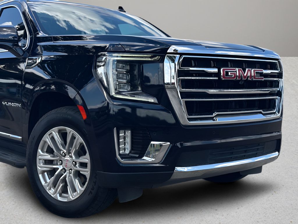 Used 2022 GMC Yukon SLT w/ SLT Premium Package AWD/4WD image 2