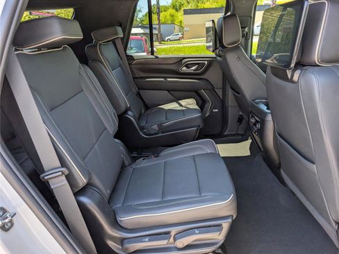 Used 2024 Chevrolet Tahoe Premier w/ Advanced Technology Package AWD/4WD image 13