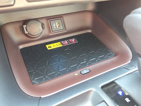 Certified 2025 Toyota RAV4 Limited w/ Advanced Technology Package FWD image 25