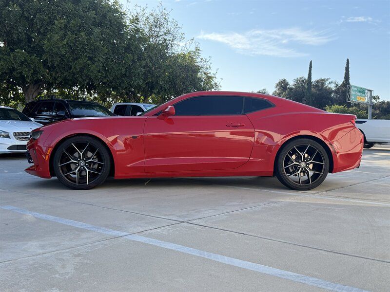 Used 2018 Chevrolet Camaro LT RWD image 2