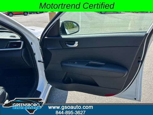Used 2019 Kia Optima S FWD image 17